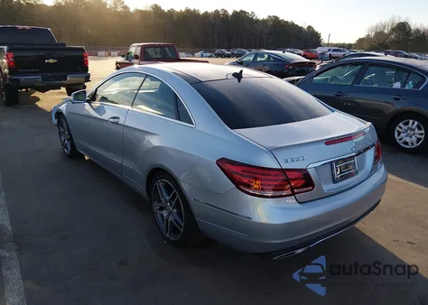 2014 Mercedes-Benz E 350 z USA, uszkodzony, nr VIN WDDKJ5KB8EF280228